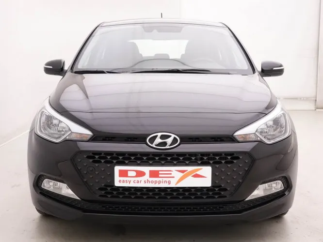 Hyundai I20 1.1 CRDi Twist Techno + GPS + ALU Image 2