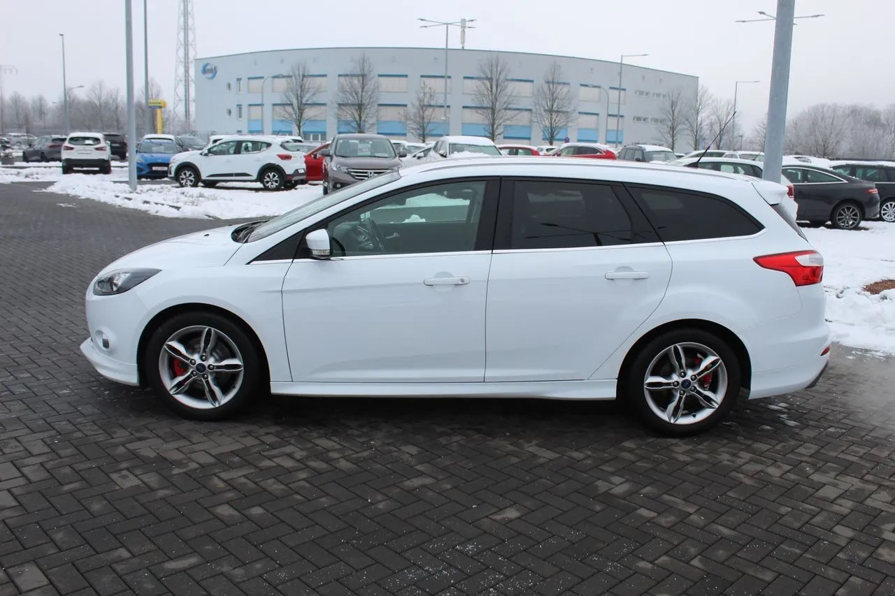 Ford Focus 1.6 EB Sport Sitzheizung...  Image 8