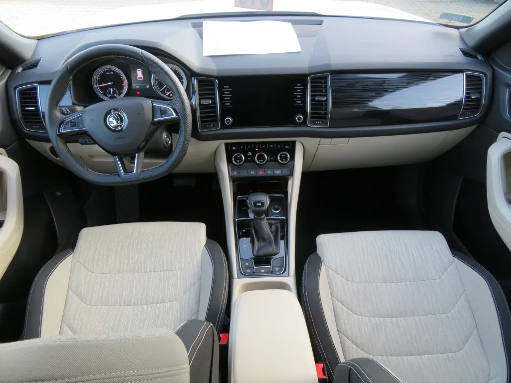 Skoda Kodiaq 1.5 TSI DSG STYLE*NAVI*ACC*KAMERA* Image 8