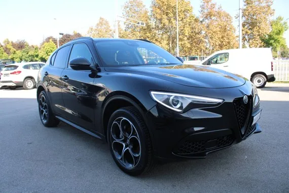 Alfa Romeo Romeo Alfa Romeo Stelvio 2.2 Mjt Q4 B-Tech AUTOMATIK *NAVIGACIJA,KAMERA* Image 3