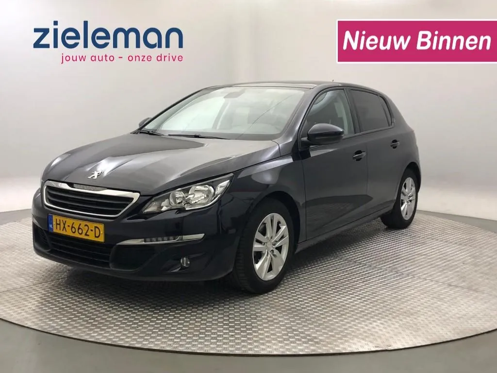 Peugeot 308 SW 1.6 HDI Blue Lease Executive Panorama Navi Leer Image 1